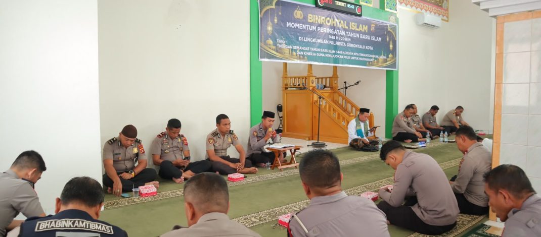 Polresta Gorontalo Kota Gelar Binrohtal Peringatan Tahun Baru Islam 1448 H: Jadikan Momentum Evaluasi Diri dan Peningkatan Kinerja
