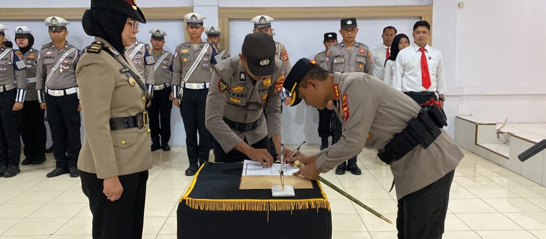 Kapolresta Gorontalo Kota Pimpin Langsung Upacara Pelantikan Kasat Lantas