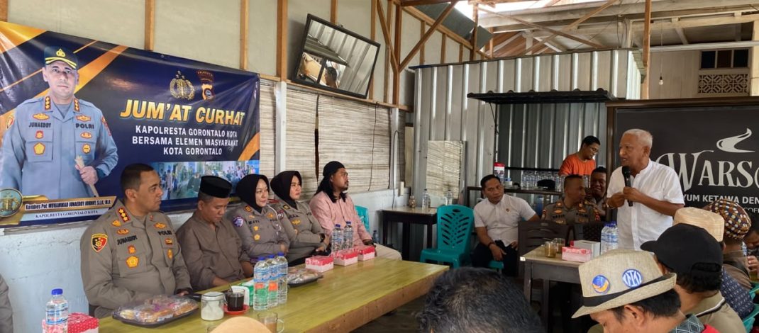 Tegas Tanggapi Keluhan Warga, Kapolresta Gorontalo Kota Perdana Gelar “Jumat Curhat” di Kelurahan Siendeng