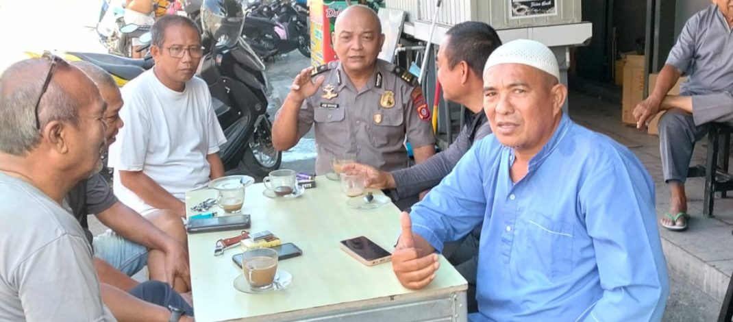Serap Aspirasi Warga di Warkop Pasar Tua, Polresta Gorontalo Kota Gelar Penyuluhan Kamtibmas Edukatif