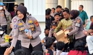Kawal Dengan Pelayanan Baik, Polresta Gorontalo Kota Tampilkan Sisi Humanis Lewat Srikandi Polwan Membagikan Air Mineral