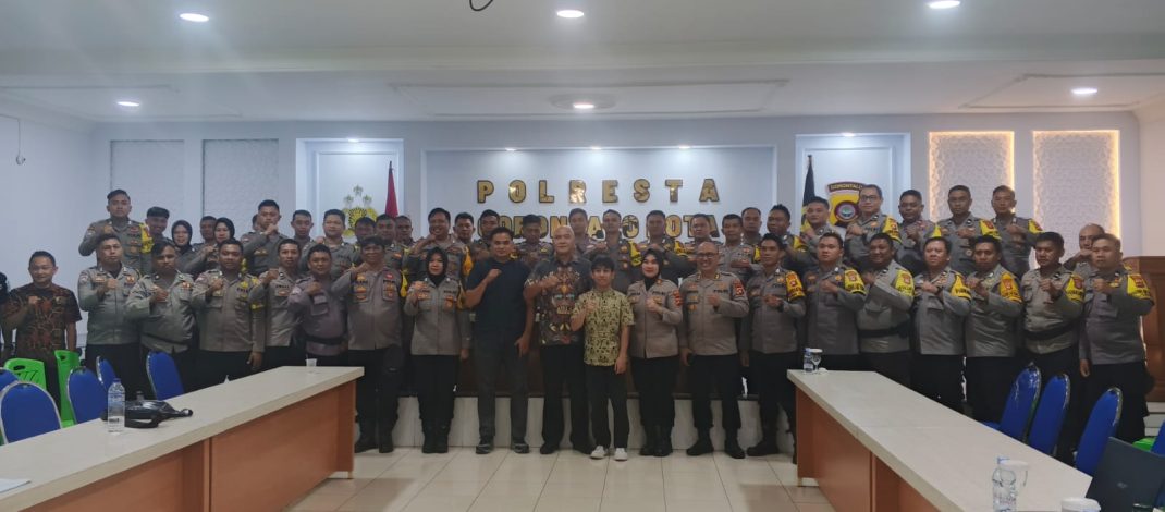 POLRESTA GORONTALO KOTA DUKUNG PERCEPATAN BANTUAN TEPAT SASARAN LEWAT SOSIALISASI APLIKASI IKD
