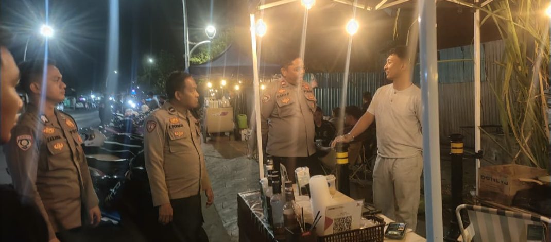 Polisi Bersama Masyarakat, Patroli KRYD Polsek Kota Tengah Amankan Miras dan Beri Pesan kamtibmas kepada masyarakat