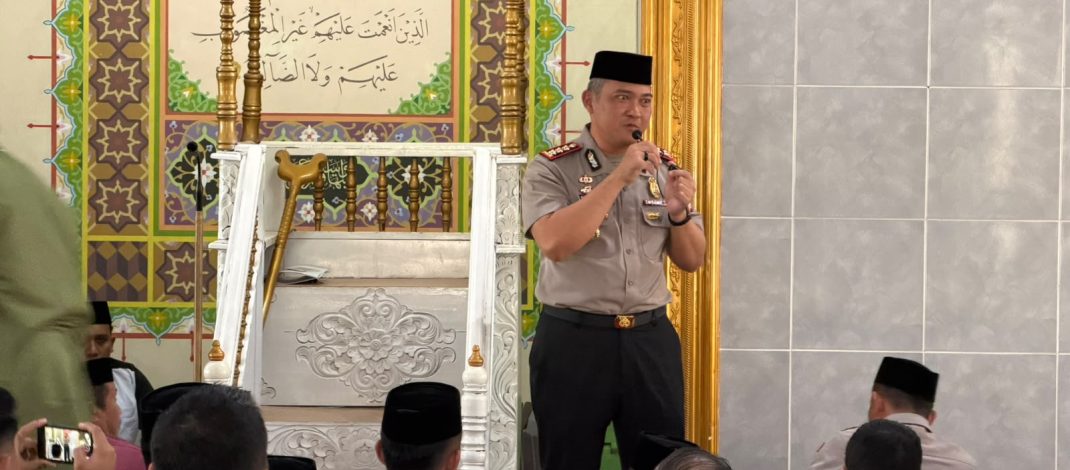 Silaturahmi sekaligus Perkenalkan Diri, Kapolresta Gorontalo Kota Gelar Safari Jumat Berjamaah di Masjid Nurul Jannah Kota Utara